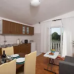 Marina's Apartament *