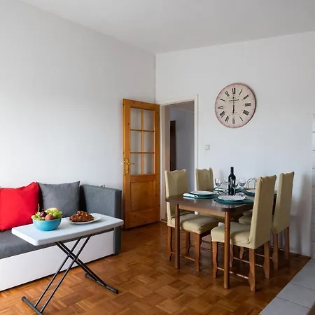 Apartamento Marina's *