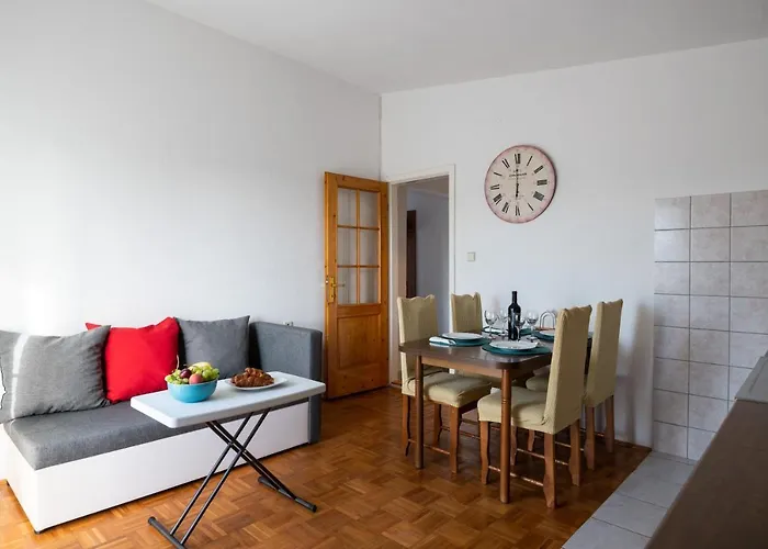 Apartament Marina's *