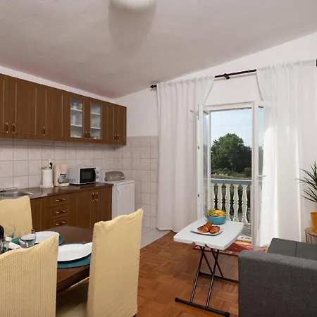 Apartment Marina's Razanac